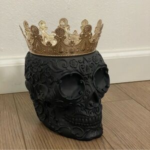 Bath and Body Works Filigree Skull 3‎ WICK Candle Holder Halloween NEW